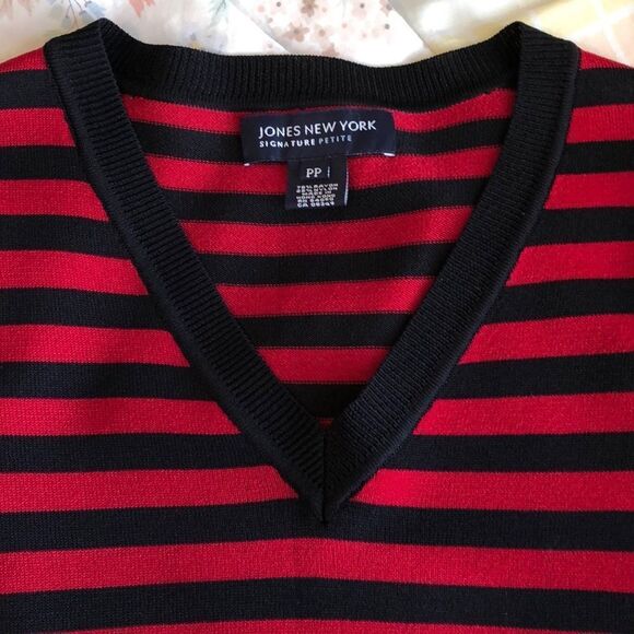 Jones New York V Neck Pullover sweater size PP GUC - Picture 5 of 5